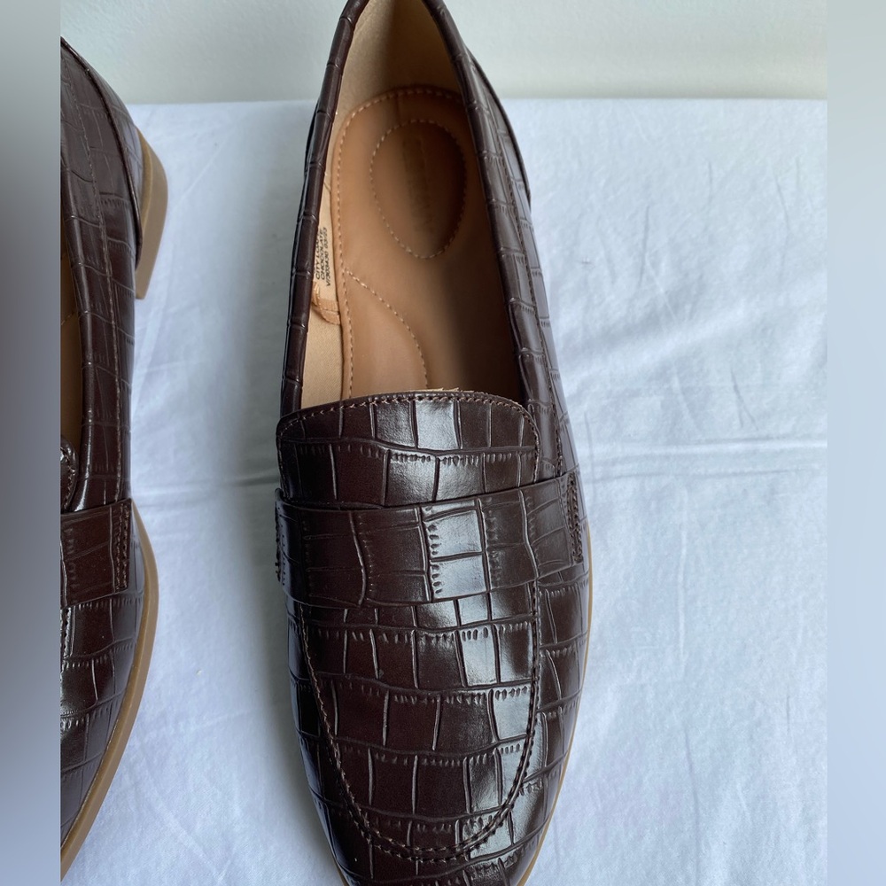 Chocolate Brown Croc Embossed Slip On Flat Classic City Loafers Size 7 Old Money - Picture 3 of 13